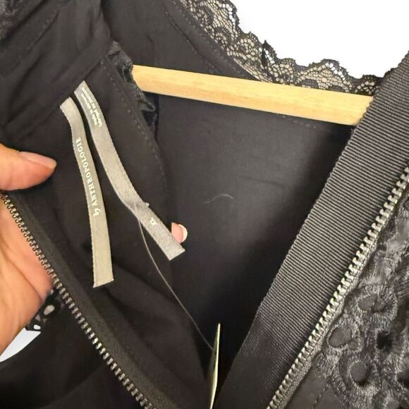 By Anthropologie Eyelet Ruffle Black Bib Tank - Picture 7 of 8